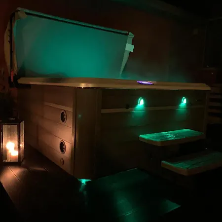 Haz Az Erdo Szelen * Bánk