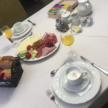 Hotell Haz Az Erdo Szelen